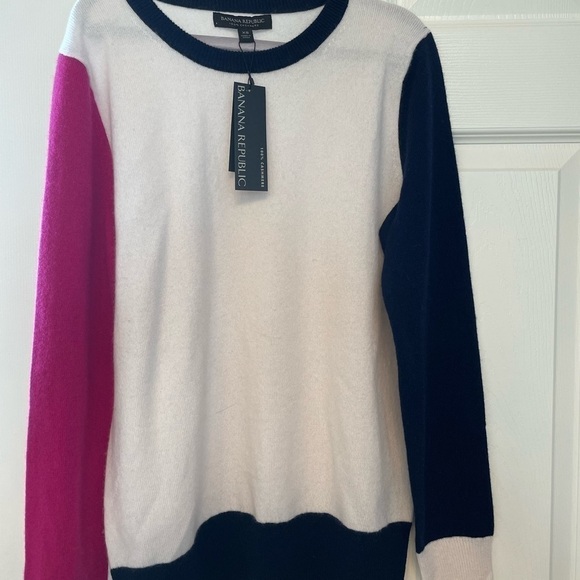 New - Cashmere sweater from Banana Republic - Picture 5 of 5